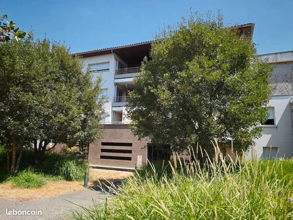 T2 42 m2 avec grande terrasse