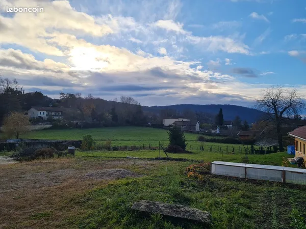 Terrain vue revermont