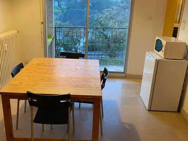 Appartement F1 de 28 m2 meublé autun