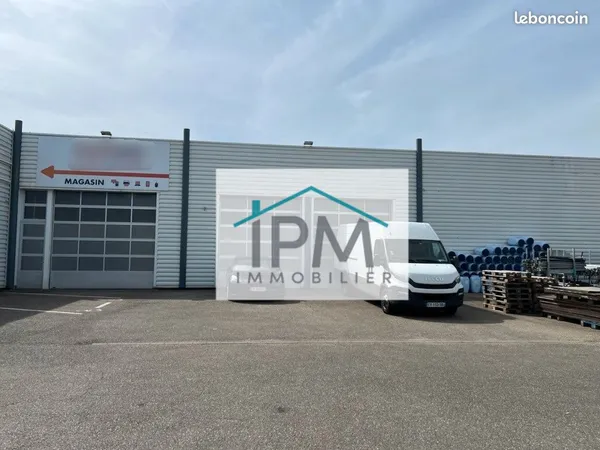 Local 424 m² ROSHEIM