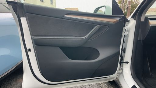 Tesla Model Y 295 - Rwd – 2023 – 42151 km – Électrique – Boîte Automatique — photo 33