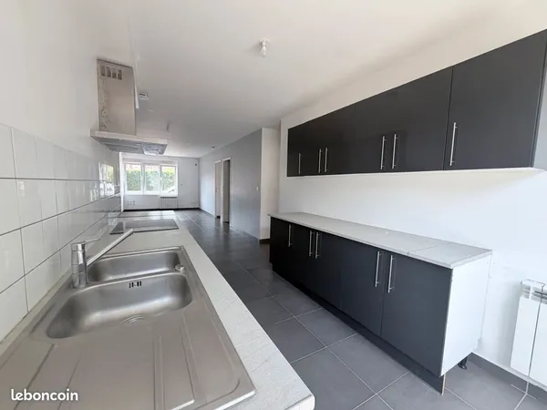 Appartement - 84 m² - 4 pièces