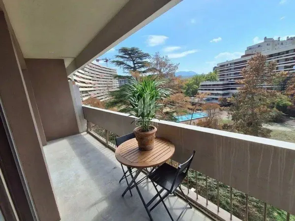 Appartement 5 pièces 100 m²