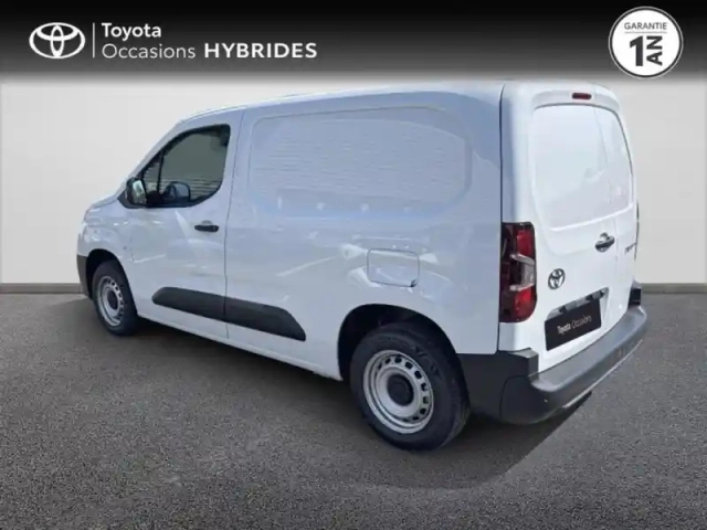 Toyota Proace city medium 100 d-4d start my25 — photo 2