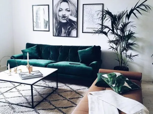 2 PIÈCES offrant 106m² de surface privative
