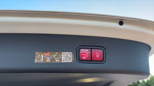 Mercedes Classe GLC 300 de 333 EQ Power 4Matic 9G-Tronic - AMG Line – 2023 – 39085 km – Hybride rechargeable – Boîte Automatique — photo 8