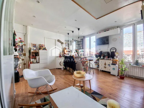 Grand studio lumineux