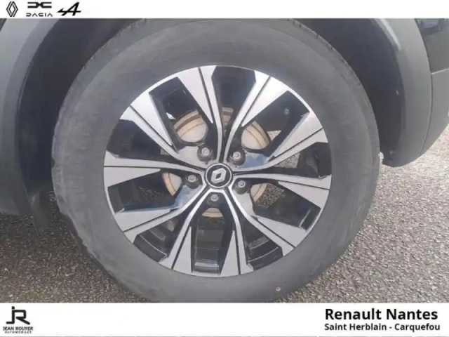 Renault Captur 1.0 tce 90ch evolution — photo 9