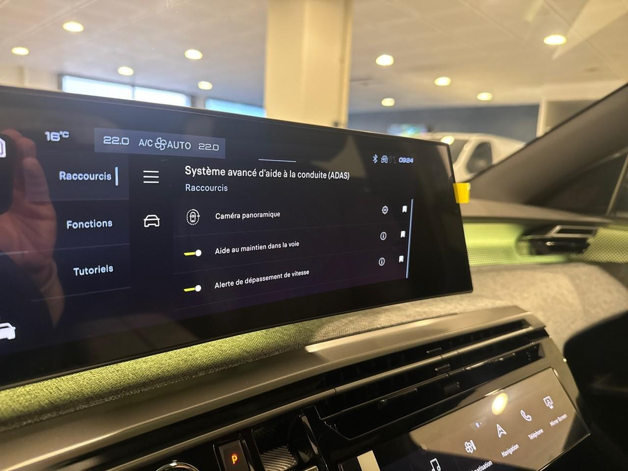 Peugeot 5008 hybride rechargeable plug-in 195ch gt e-dcs7 — photo 15