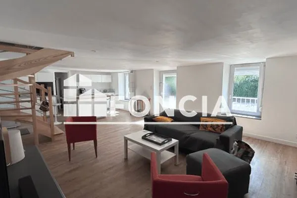 Maison Location Saint-Barthélemy 2p 83m² 780€
