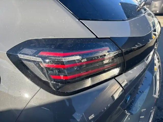 Peugeot 208 electrique 54 kwh 156ch — photo 17