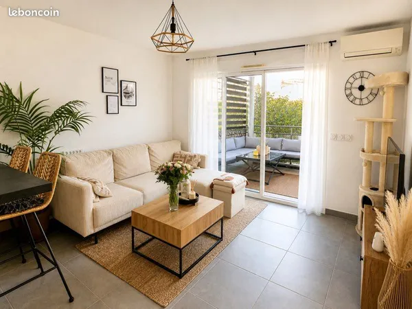 T2 avec terrasse + parking sécurisé - La Valette-du-Var (Quartier Entrevert)