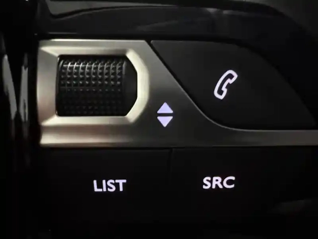 Peugeot 208 100 s&amp;s bvm6 — photo 96