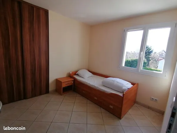 Colocation au Viviers du Lac avec 1 chambre disponible - T4 ch1
