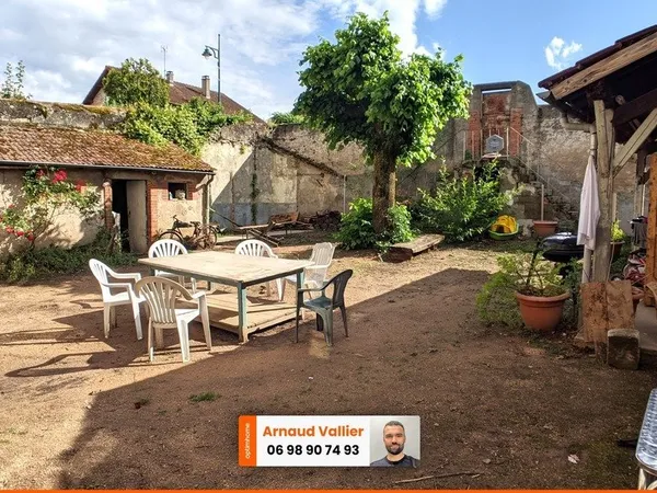 Maison 460 m² + cour 250 m² sans vis à vis