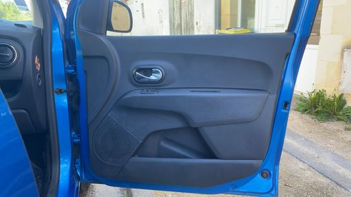 Dacia Lodgy 1.5 Blue dCi 115  - Stepway 7 Pl. – 2021 – 99240 km – Diesel – Boîte Manuelle — photo 32