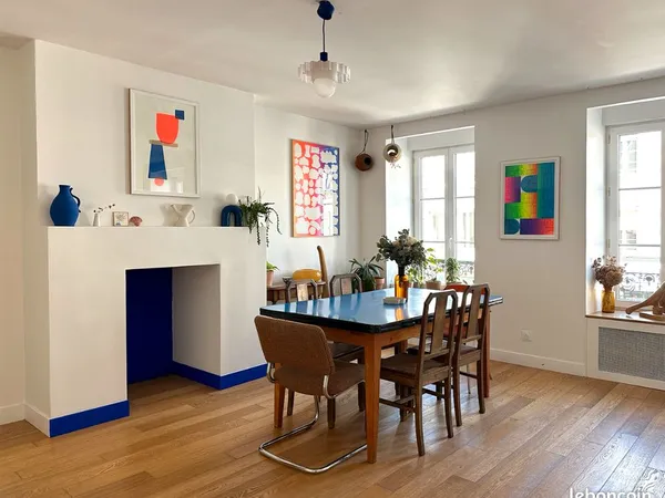 Très bel appartement de 140 m2 avec grande terrasse au calme dans le centre de Granville