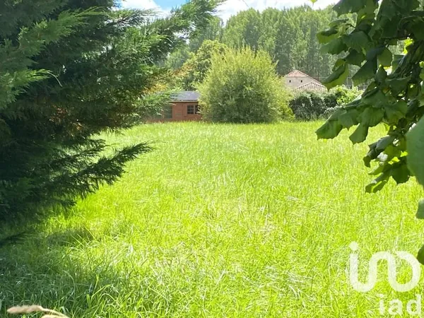 Terrain 2689 m²
