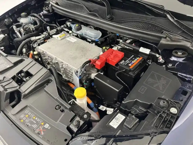 Renault 5 renault  e-tech electrique 10 ch autonomie confort — photo 22