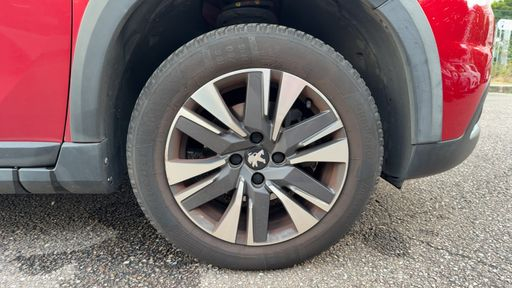 Peugeot 2008 1.2 PureTech 110 - Allure – 2018 – 106566 km – Essence – Boîte Manuelle — photo 28