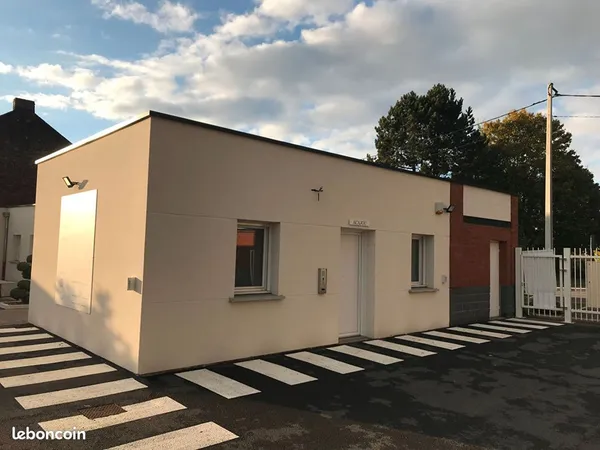Local 30 m² FLERS EN ESCREBIEUX