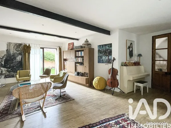 Maison 9 pièces 232 m²