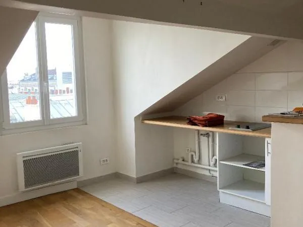 REPUBLIQUE - Charmant studio de 26,01 m2