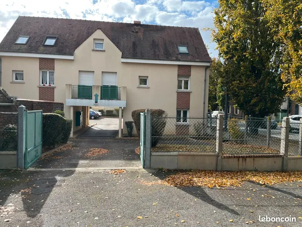 T2 + parking Beauvais Marissel