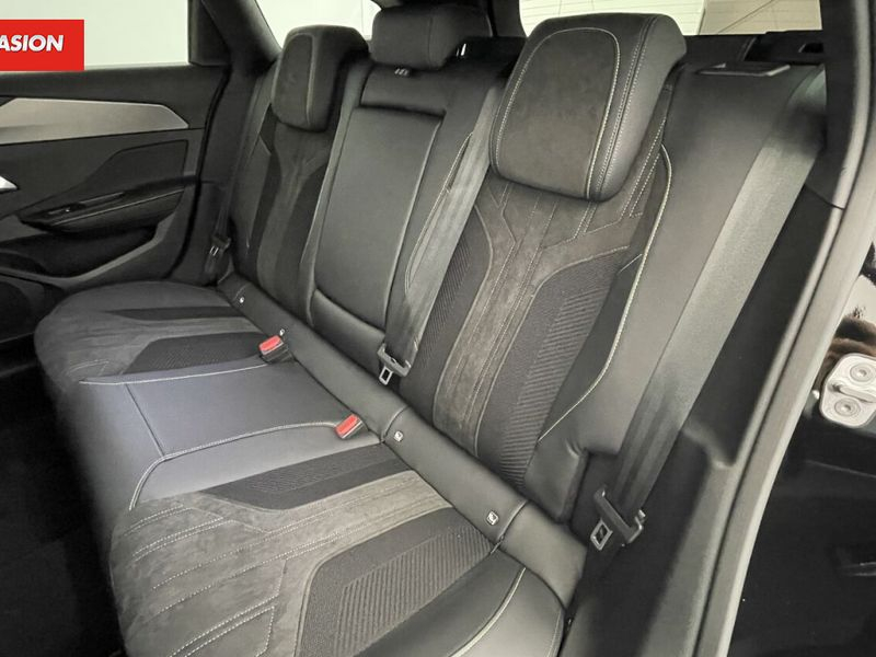 Peugeot 308 III 1.5 BlueHDi 130ch GT EAT8 — photo 9
