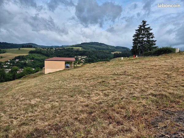 Terrain 700 m² LAMURE SUR AZERGUES