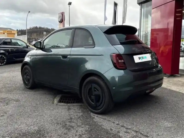 Fiat 500 e 118ch giorgio armani collectors edition my25 — photo 7