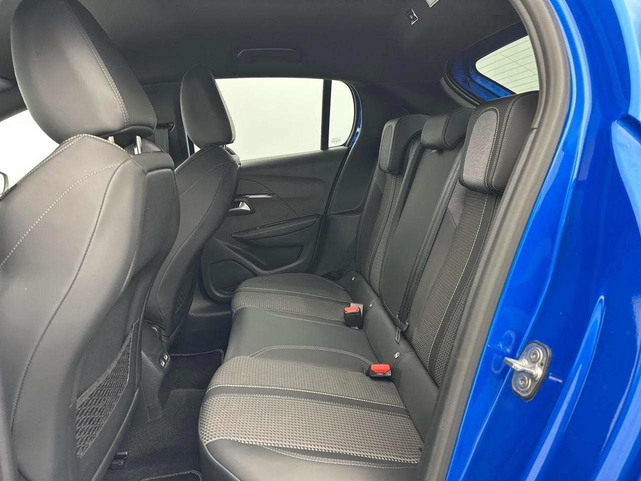 Peugeot 208 puretech 100 s&s bvm6 gt — photo 11