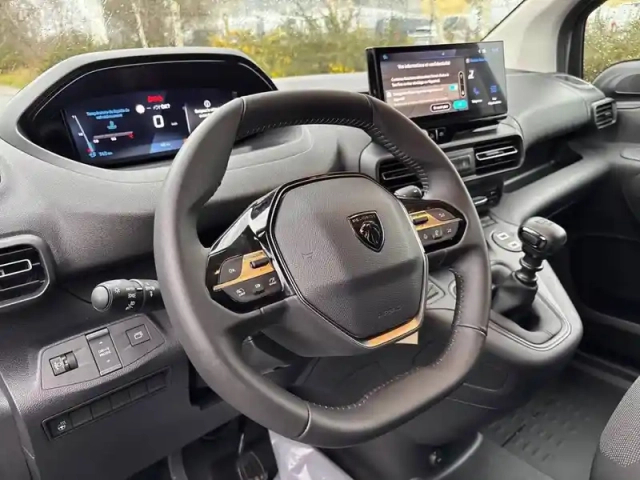 Peugeot Partner fourgon m diesel 100 ch manuelle — photo 49