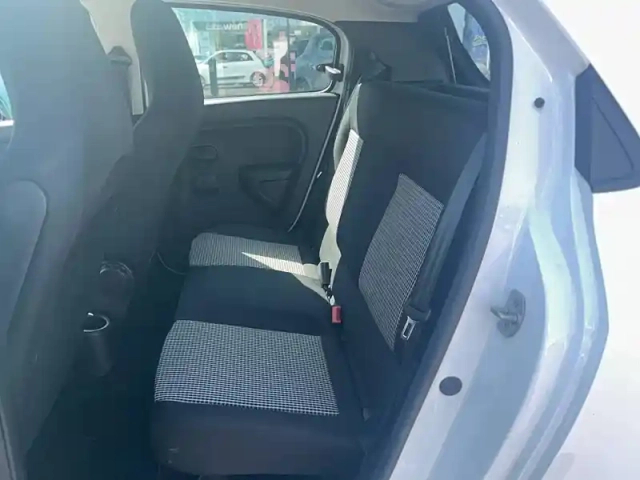 Renault Twingo iii e-tech — photo 7