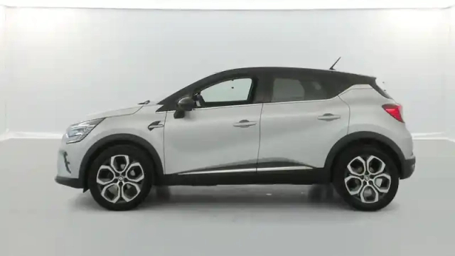 Renault Captur tce 140 edc 21 intens 5p — photo 2
