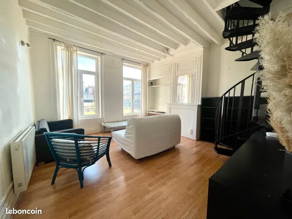 Vieux-lille - duplex t3 de 60 m² - 2 chambres