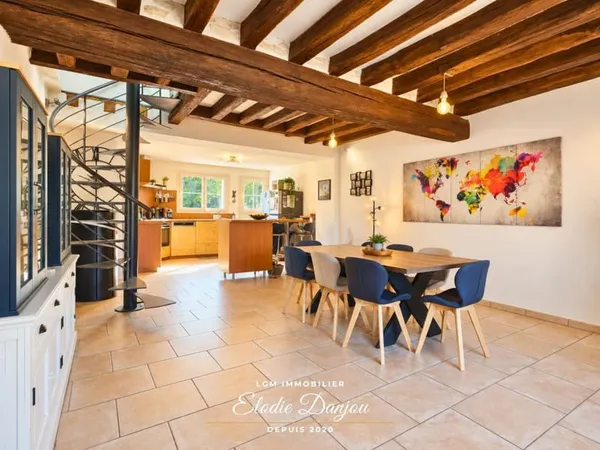 Longère rénovée 4 chambres, garage, dépendances et jardin - Proche Oucques-la-Nouvelle