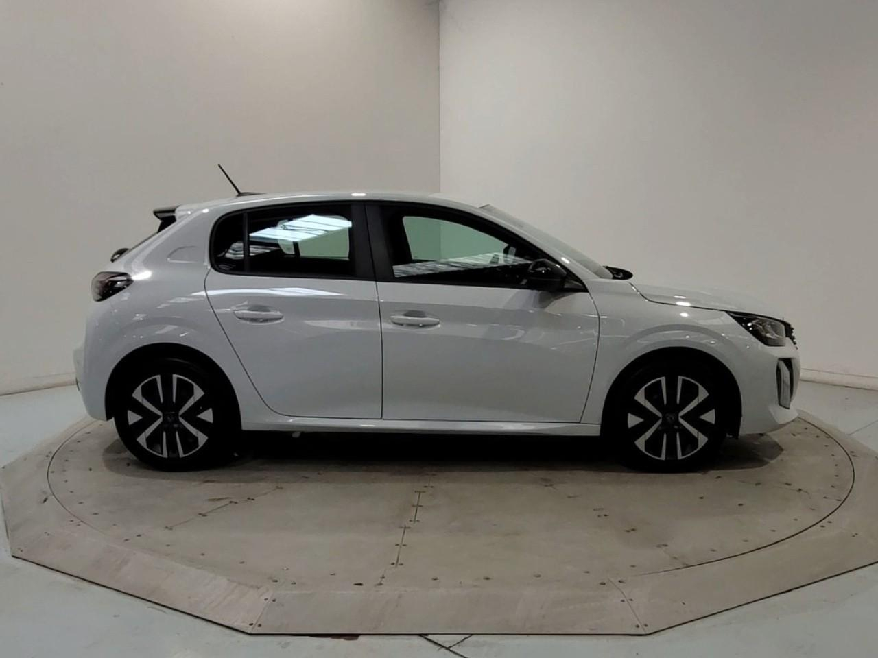 Peugeot 208 turbo 100 ch bvm6 style — photo 6