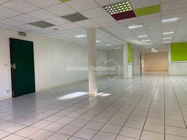 Local commercial Oullins 148,30 m2