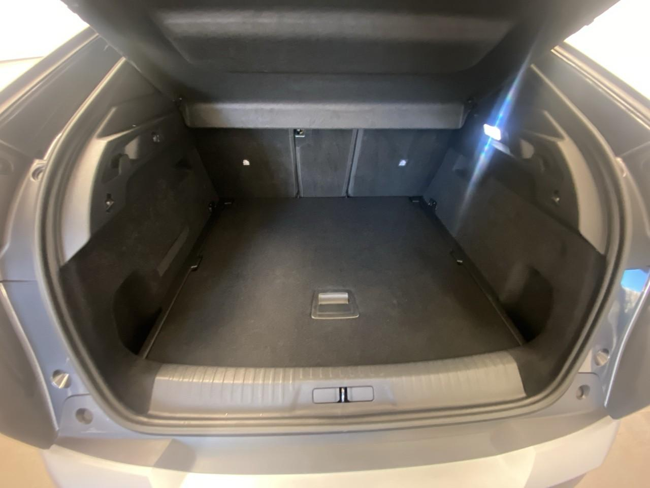 Peugeot 3008 hybrid 145 e-dcs6 allure — photo 6