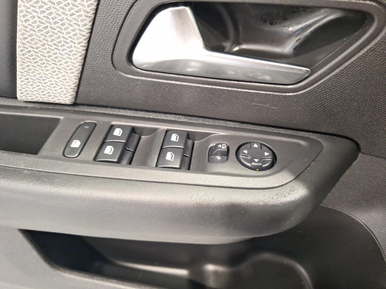 Citroën C4 puretech 130 s&s eat8 feel pack — photo 20