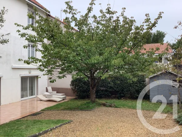 Appartement 4 pièces 97 m²