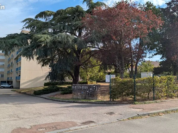 A vendre appartement T4 avec garage quartier université