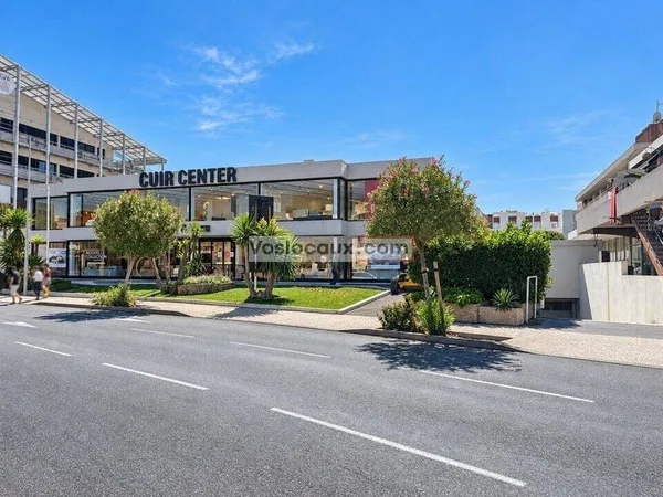 Local commercial 186 m²