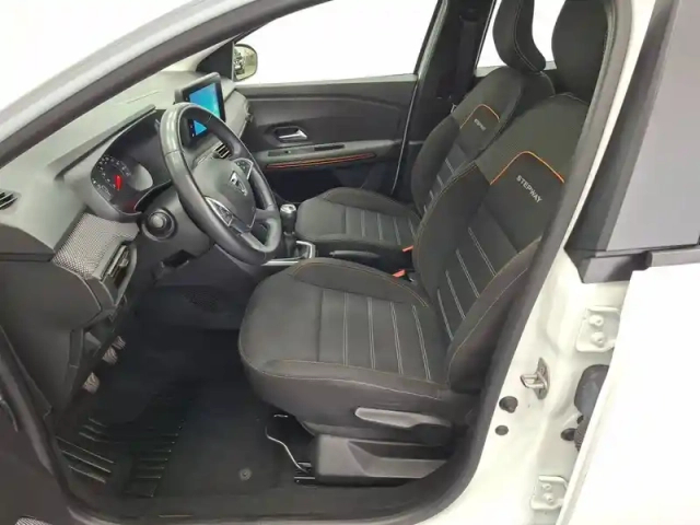 Dacia Sandero eco-g 100 — photo 26