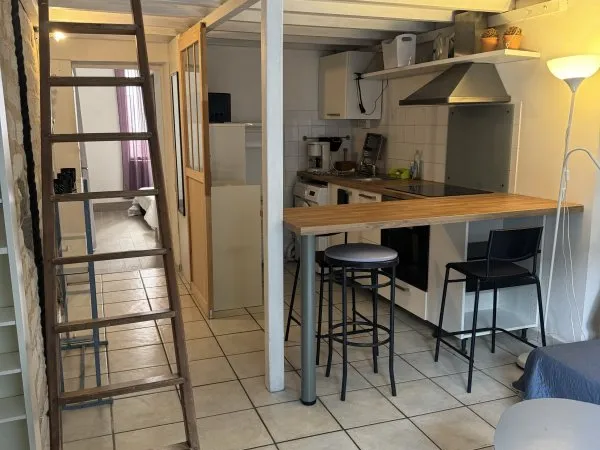 Charmant appartement au coeur des Arceaux