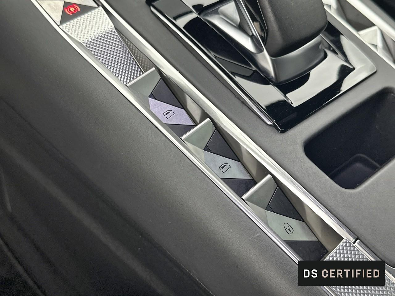 Ds Ds 7 crossback e-tense 4x4 300ch grand chic — photo 19