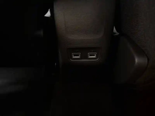 Peugeot 208 puretech 100 s&amp;s bvm6 — photo 32
