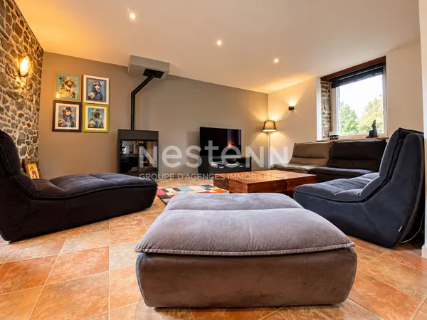 À vendre - MAISON EN PIERRE EN BORD DE CANAL 4 CHAMBRES ET BUREAU - SAINT-DOMINEUC 35190