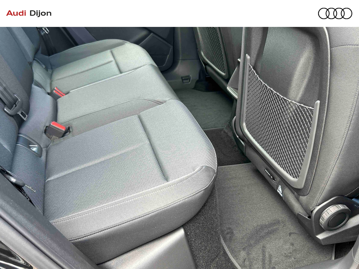 Audi Q4 SUV e-tron Performance Pack Business — photo 25